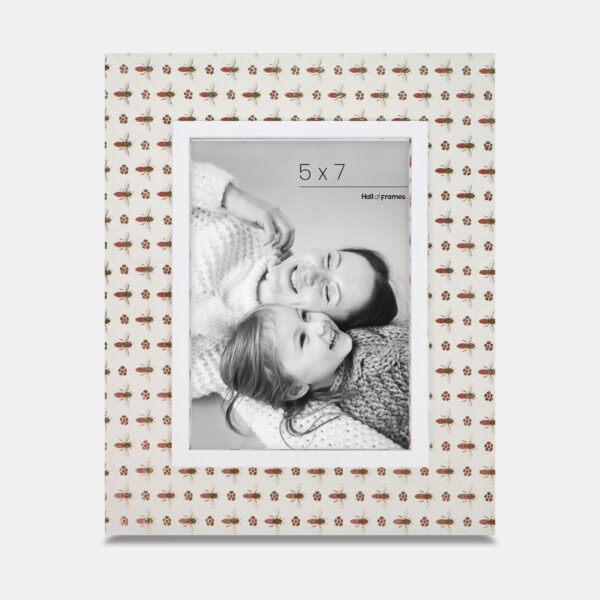 A 5x7 Italian wooden frame featuring Bees along the edges with a photo of a mother and daughter in the center.